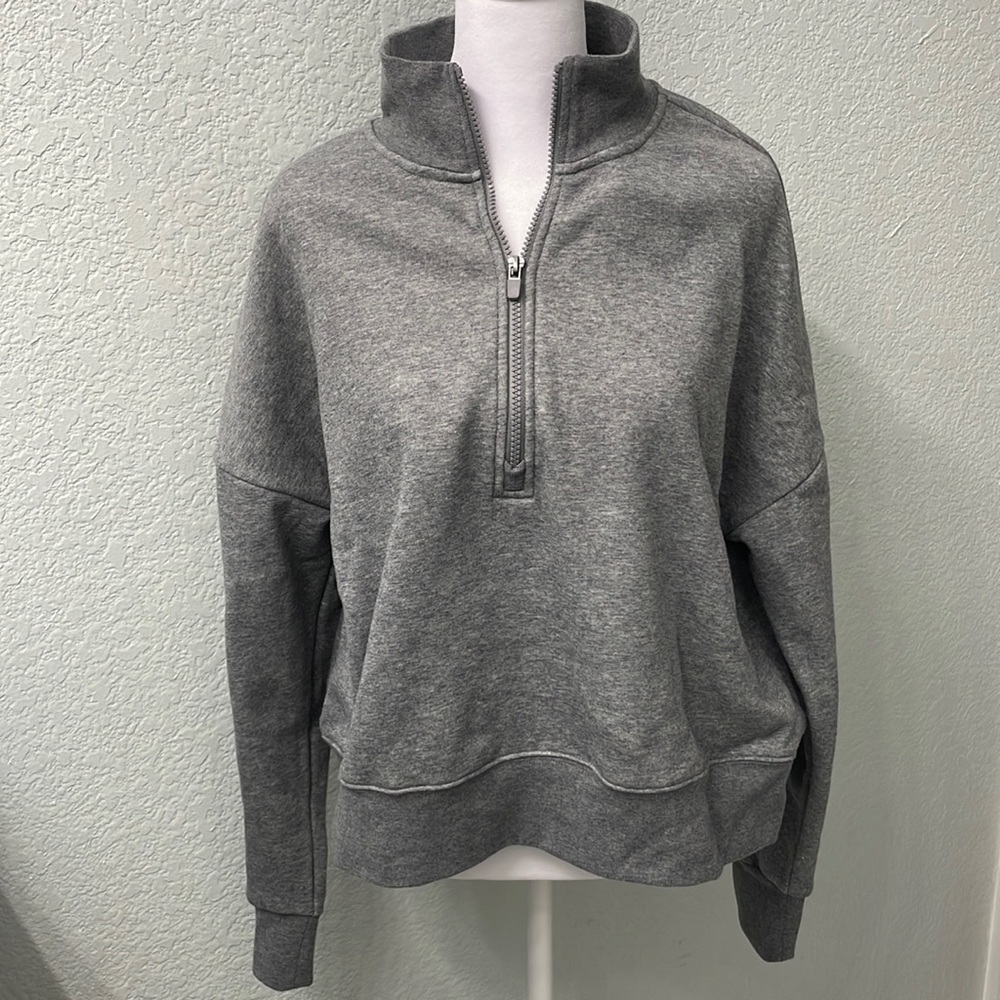 NWT Fabletics Catarina Mock-Neck Half-Zip Pullover- Size Large Relaxed Fit